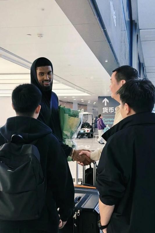  技术流解析：威廉姆斯加盟广厦背后的战术逻辑与补强逻辑 体育新闻 技术流解析：威廉姆斯加盟广厦背后的战术逻辑与补强逻辑 体育新闻