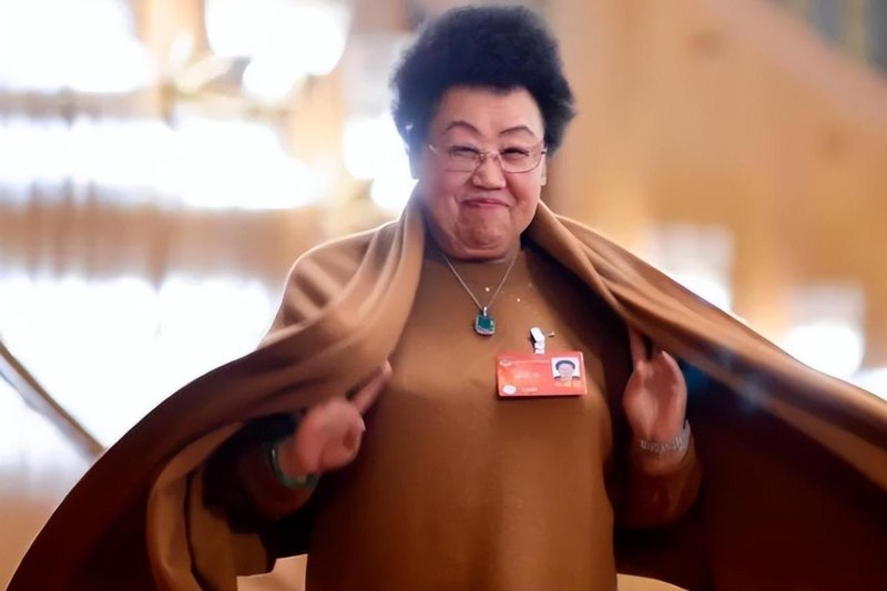  从木屑堆到商业巅峰：陈丽华财富方法论的硬核解构 股票财经 从木屑堆到商业巅峰：陈丽华财富方法论的硬核解构 股票财经 从木屑堆到商业巅峰：陈丽华财富方法论的硬核解构 股票财经 从木屑堆到商业巅峰：陈丽华财富方法论的硬核解构 股票财经 从木屑堆到商业巅峰：陈丽华财富方法论的硬核解构 股票财经